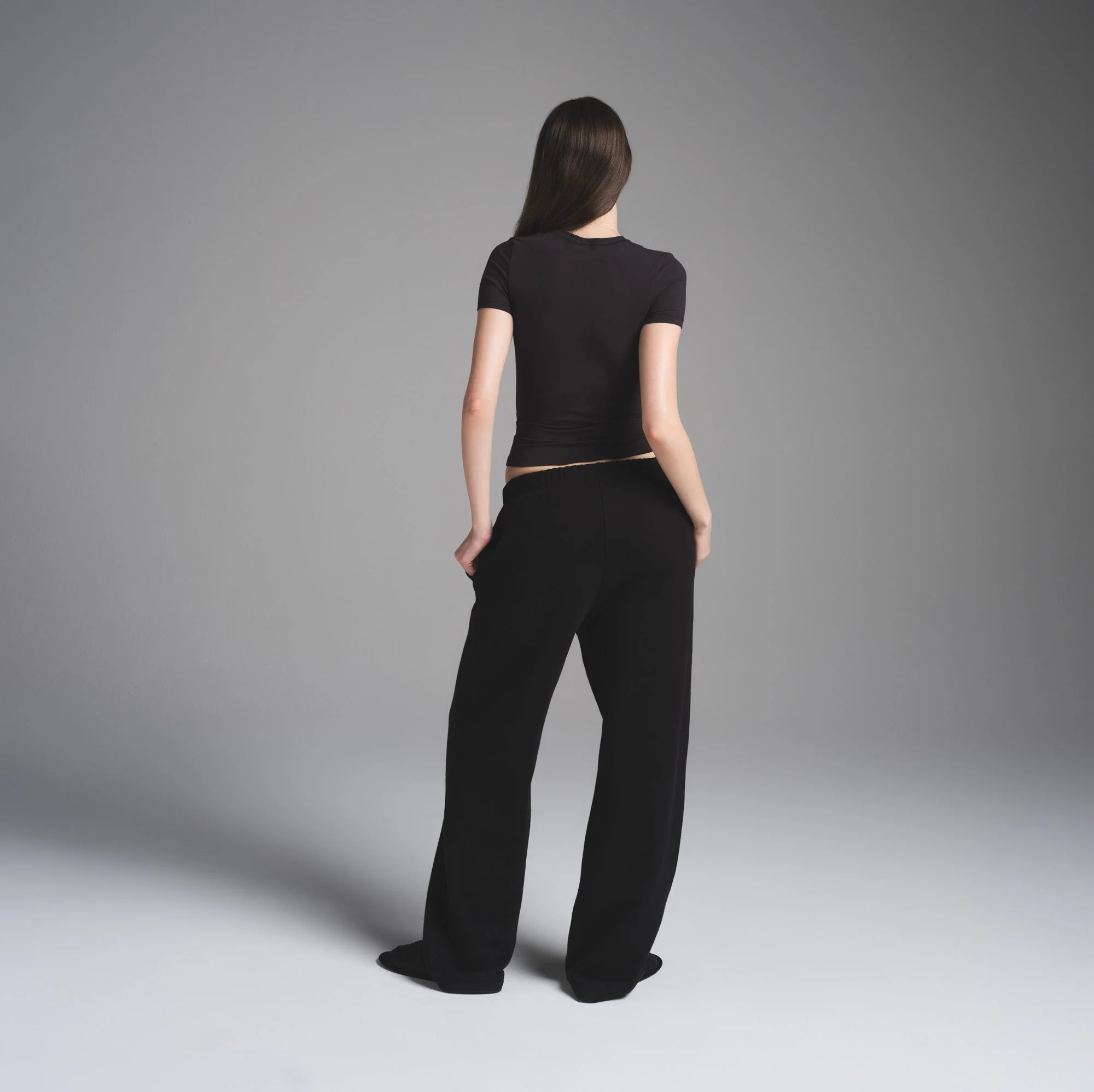 COTTON FLEECE CLASSIC STRAIGHT LEG PANT | ONYX - Image 4