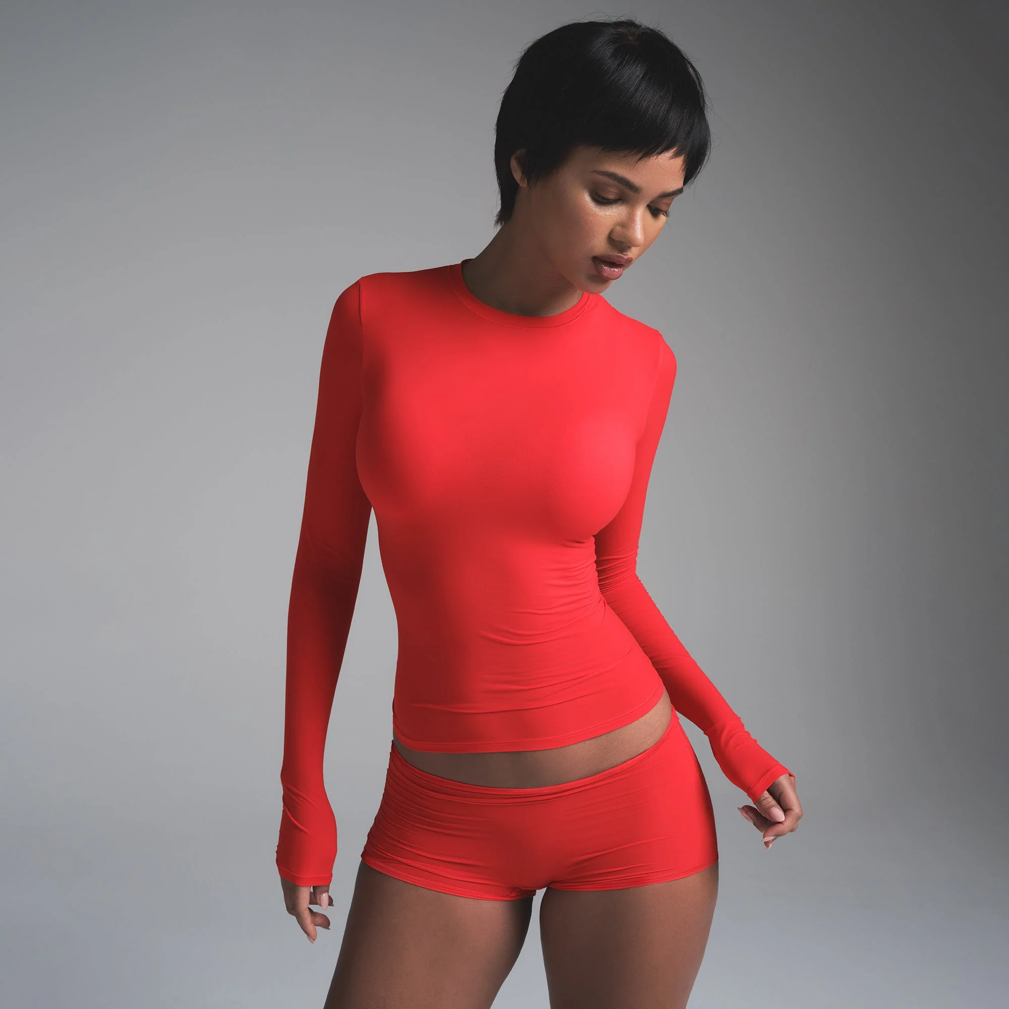 FITS EVERYBODY LONG SLEEVE T-SHIRT | CHERRY - Image 4