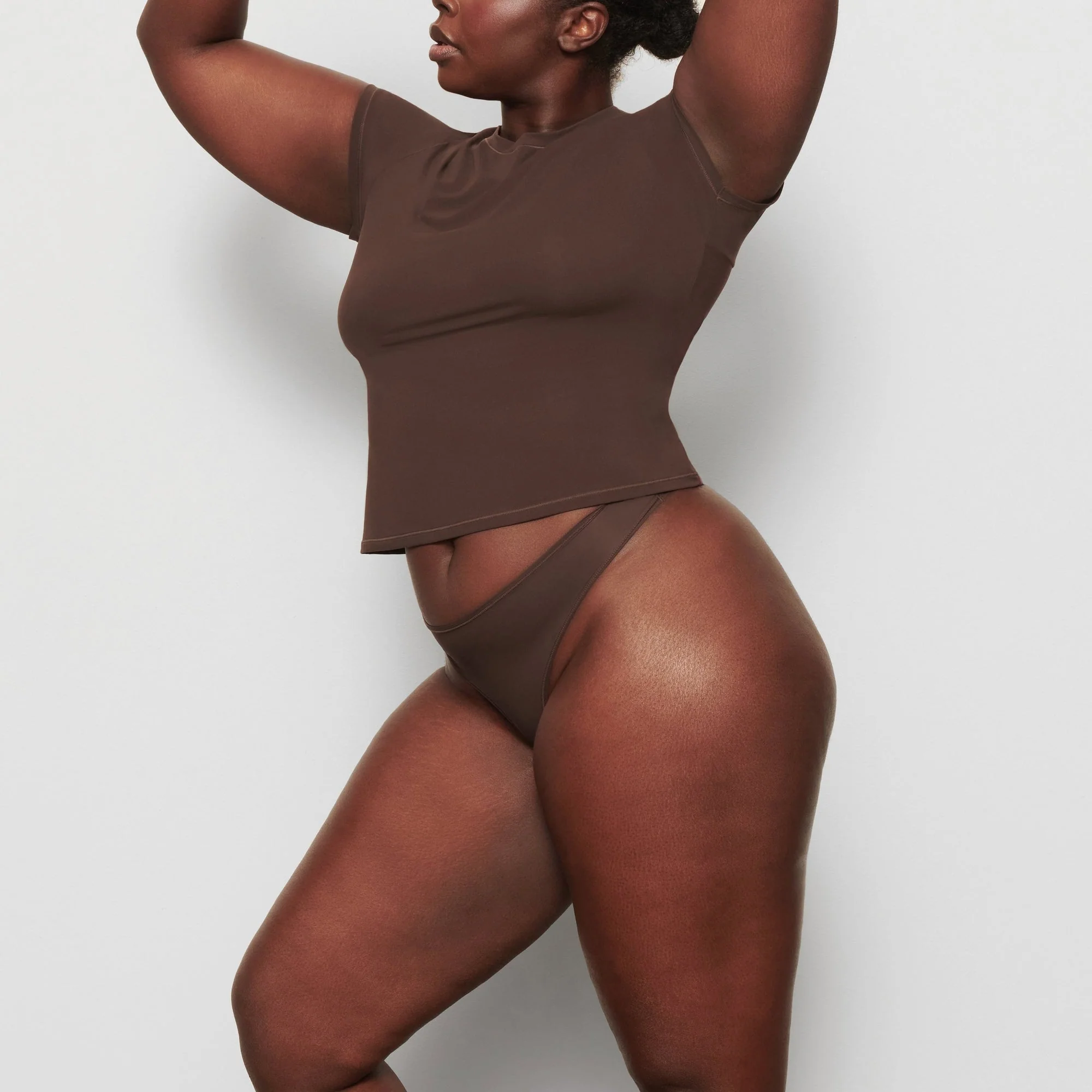 FITS EVERYBODY T-SHIRT | COCOA - Image 3
