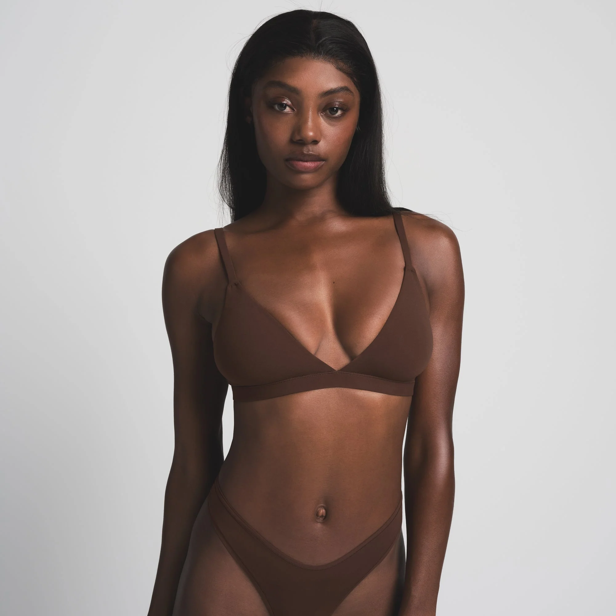 FITS EVERYBODY TRIANGLE BRALETTE | COCOA - Image 3
