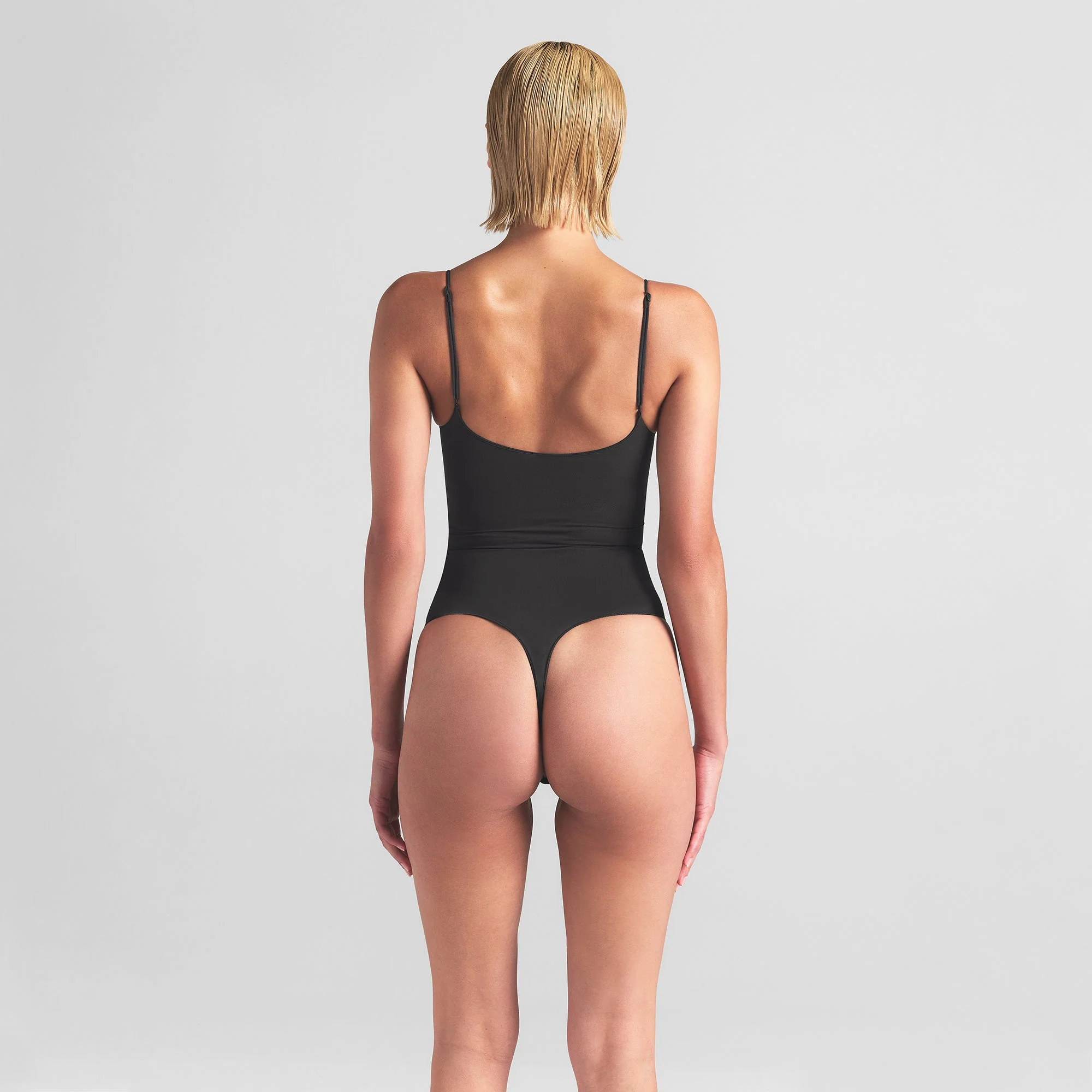 SHEER SEAMLESS THONG BODYSUIT | ONYX - Image 4
