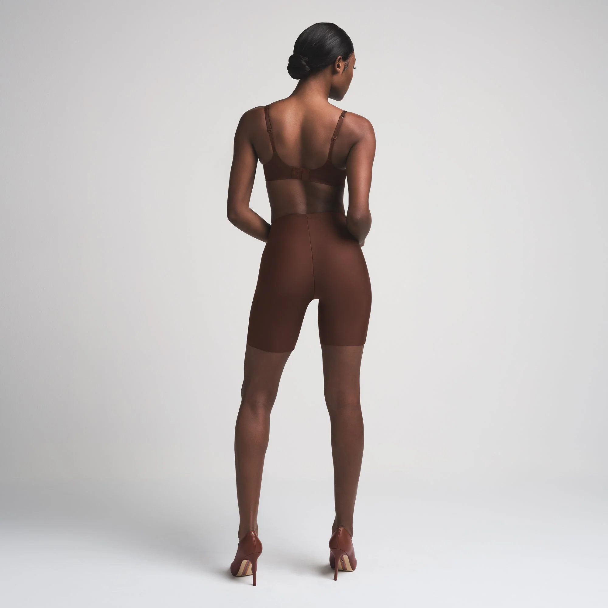SKIMS BODY BUTT ENHANCING PADDED SHORT | COCOA - Image 8