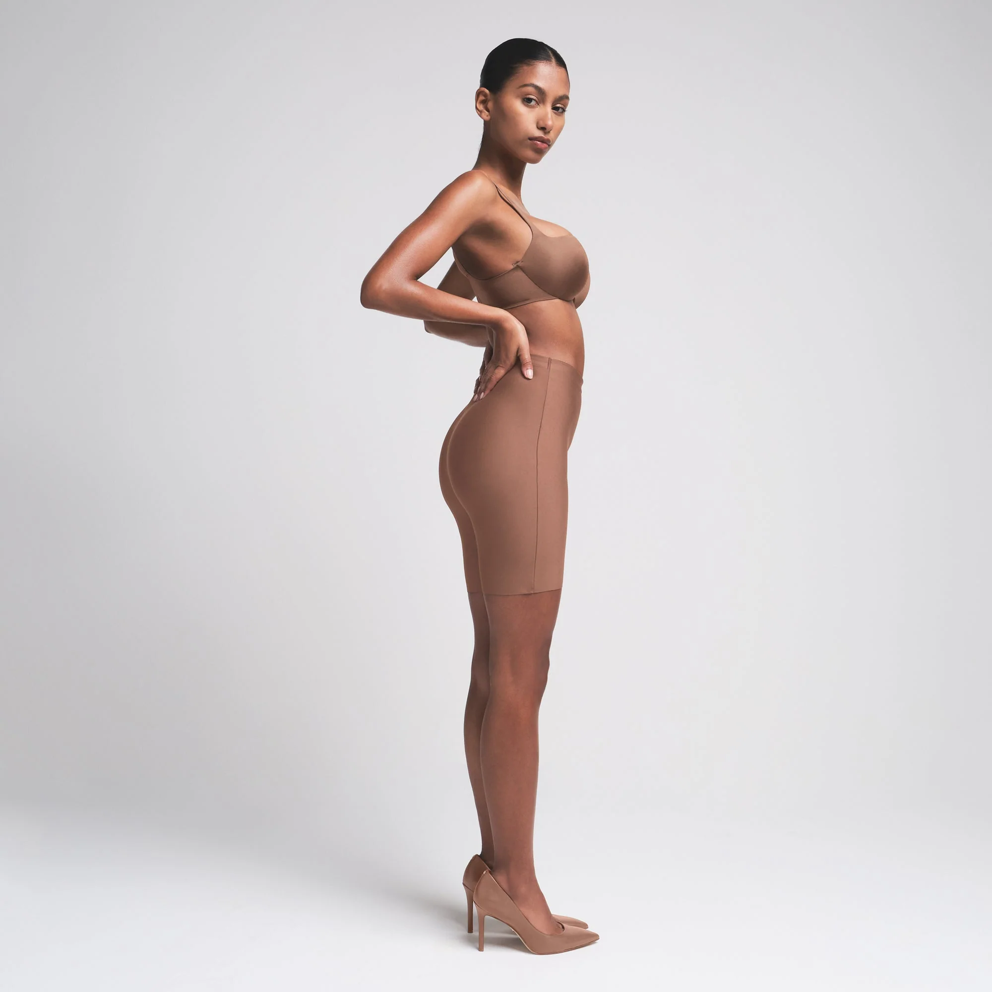 SKIMS BODY BUTT ENHANCING PADDED SHORT | JASPER - Image 2