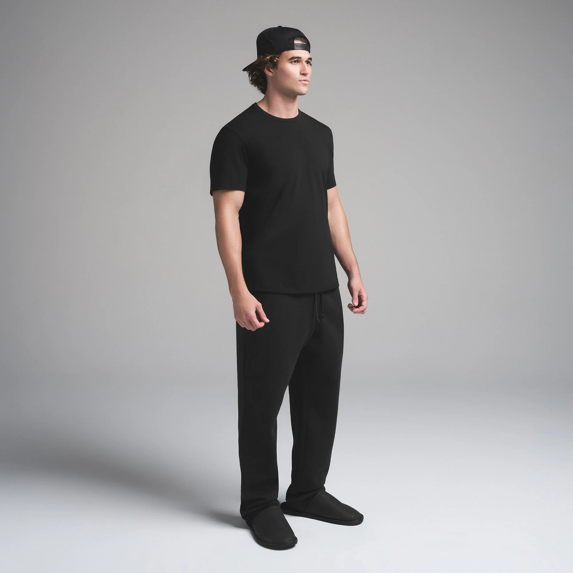 SKIMS COTTON MENS CLASSIC T-SHIRT | ONYX - Image 4