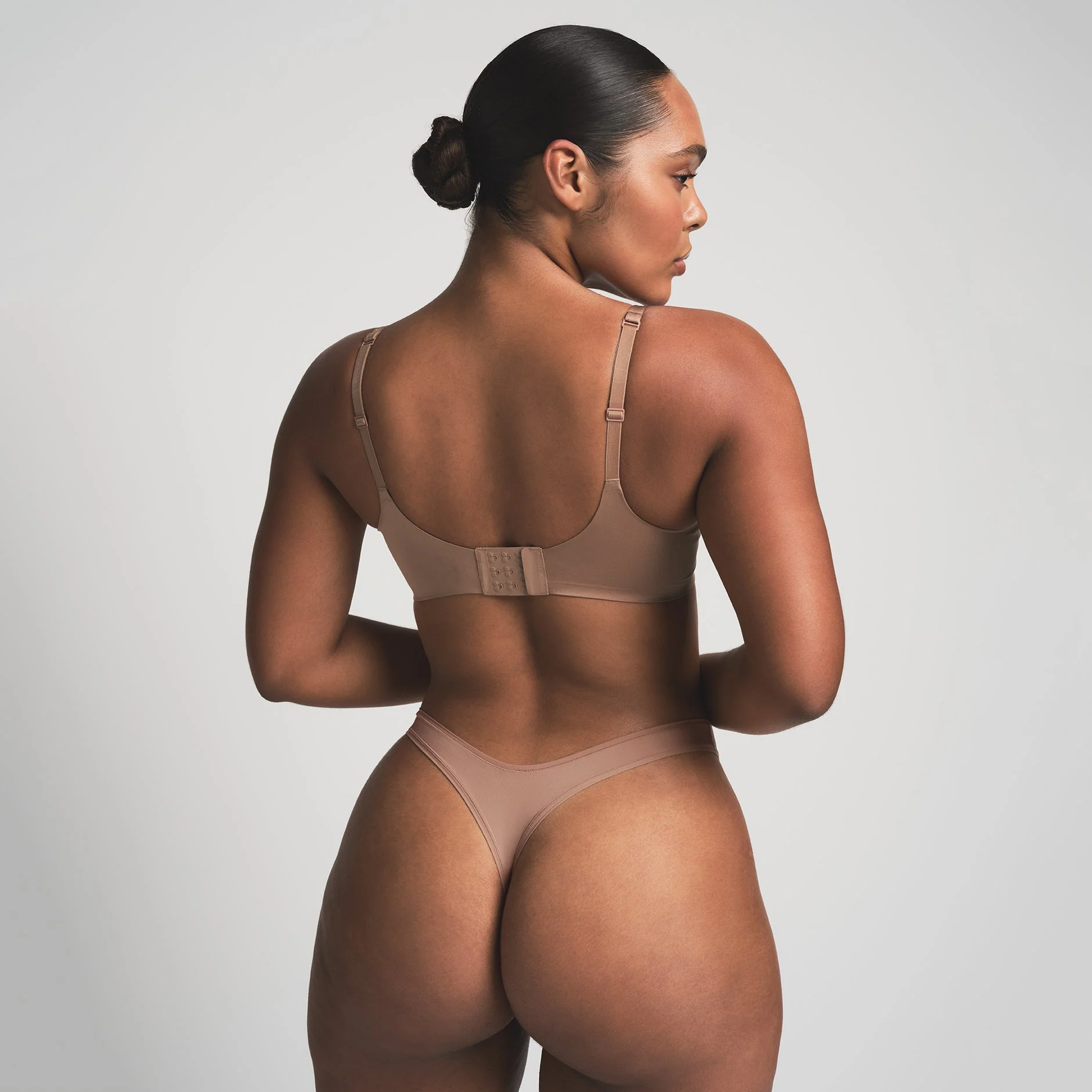 SKIMS ULTIMATE TEARDROP PUSH-UP BRA | SIENNA - Image 3