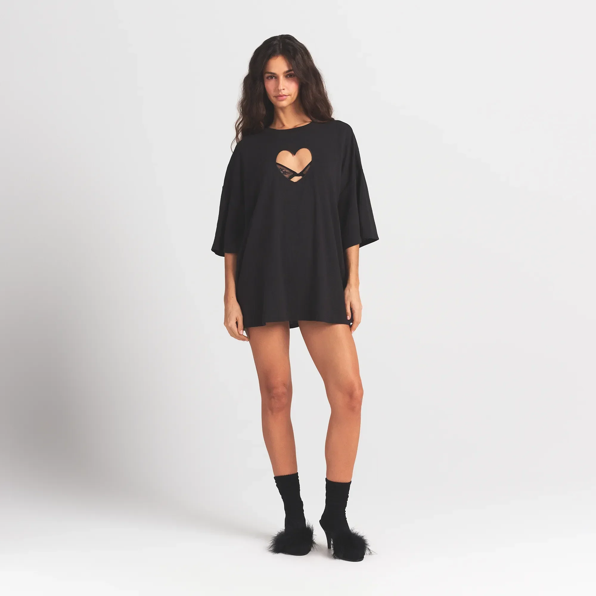 WORN IN JERSEY HEART OVERSIZED T-SHIRT | WASHED ONYX - Image 4